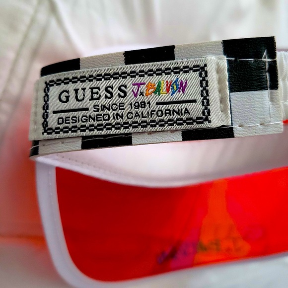 Limited item Red x Guess J.Balvin Vibras visor - Picture 3 of 4